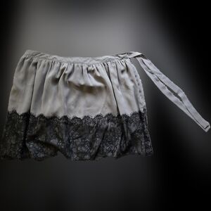 Lace trim skirt